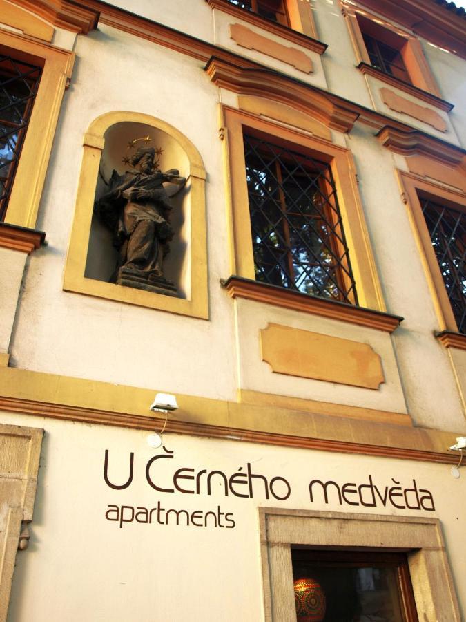 U Cerneho Medveda- At The Black Bear Praga Exterior foto