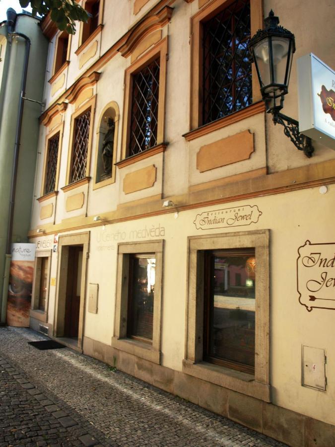 U Cerneho Medveda- At The Black Bear Praga Exterior foto