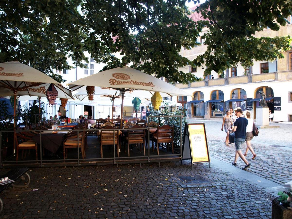 U Cerneho Medveda- At The Black Bear Praga Exterior foto