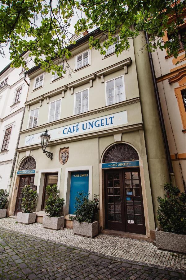 U Cerneho Medveda- At The Black Bear Praga Exterior foto